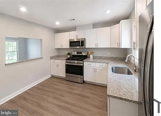 6 bed, 1656 sqft, $7,200 — Photo 4