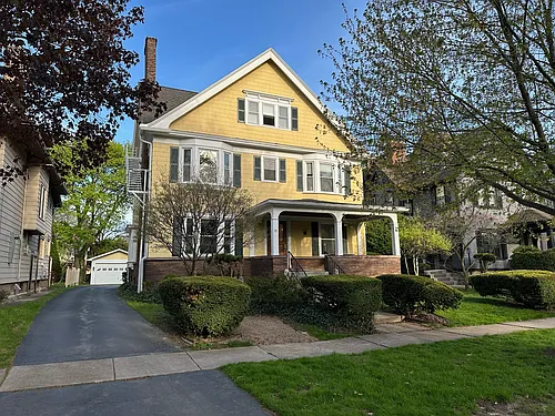 15 Vick Park #A Photo 1