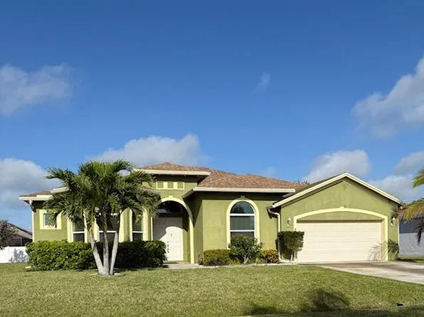 2482 SW Summit Street, Port St Lucie, FL 34984