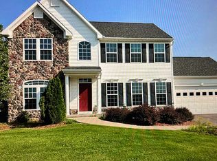 4423 Millstream Dr, Clay, NY 13041