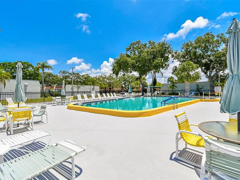 9032 Mission Oaks Blvd #F — Photo 28