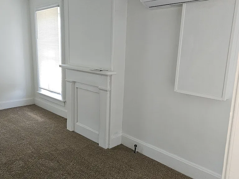 3777 Broadway — Photo 13
