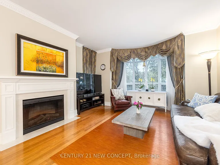 7071 Bayview Ave #204 — Photo 17