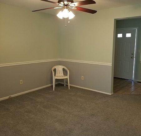 3rd image of 137 Carriage Ln #137