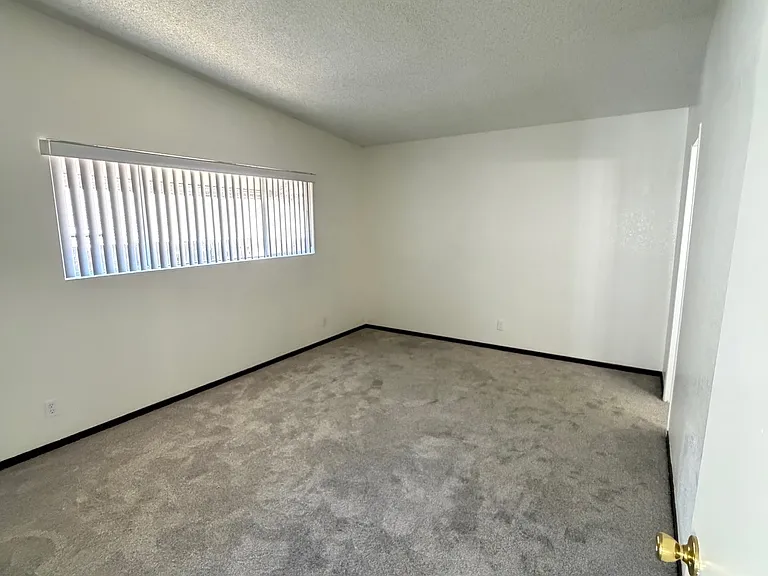 4515 Revillo Way — Photo 13