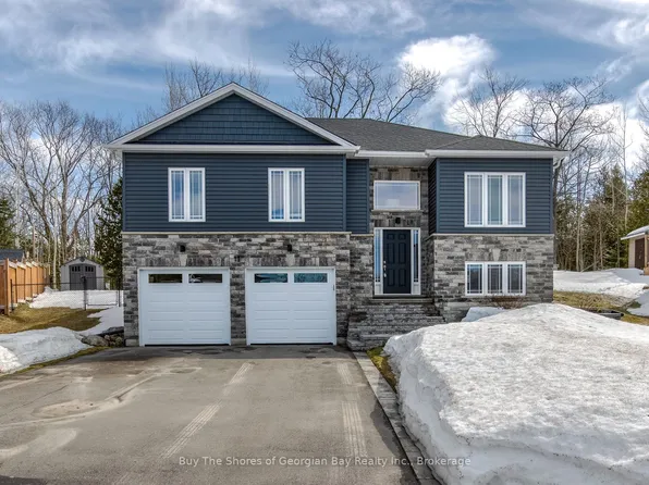 11 Ralph Dalton Blvd, Tay, ON L0K 2A0