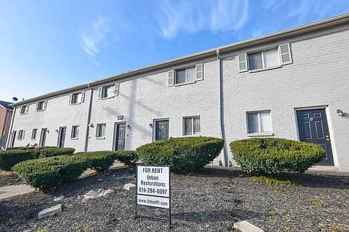 1271 Summit St #1 Photo 1