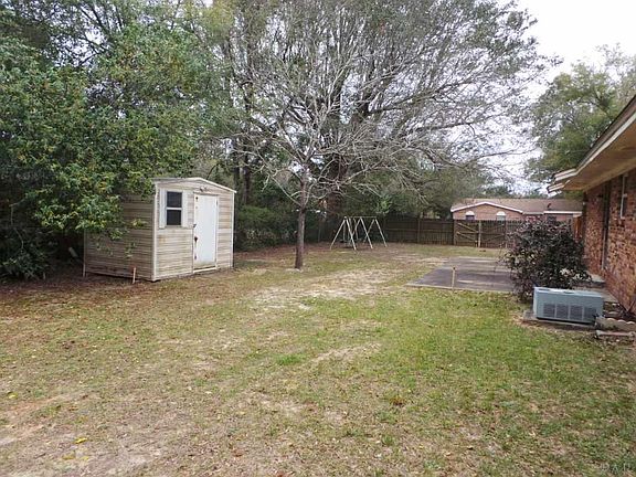 2nd image of 4780 Pecanwood Pl