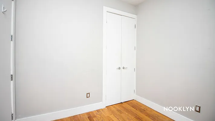 Rented by Nooklyn NYC LLC | media 17