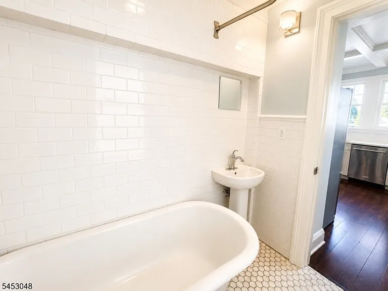 2 Cloverhill Pl #1 — Photo 23