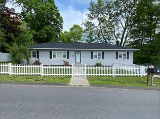 19 Candee Rd #B, Naugatuck, CT 06770