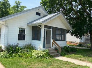 1605 Avoca St, Dubuque, IA 52001