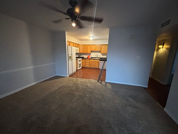 3rd image of 2151 N Meridian Rd Unit 31