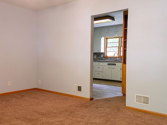 5th image of 506 2nd St N