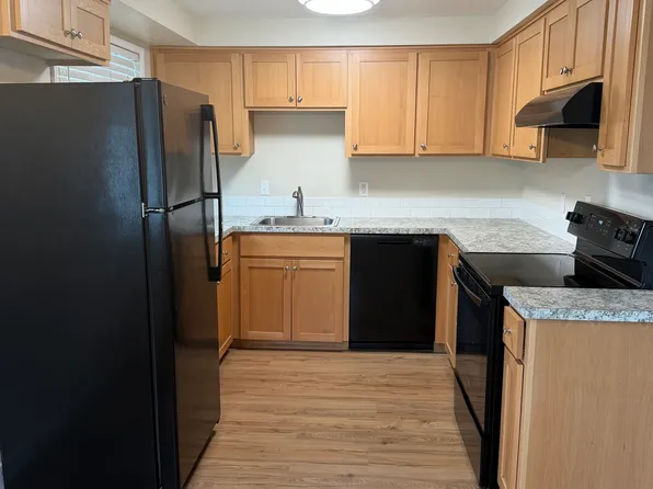 4624 SE Llewellyn St #4624, Portland, OR 97222