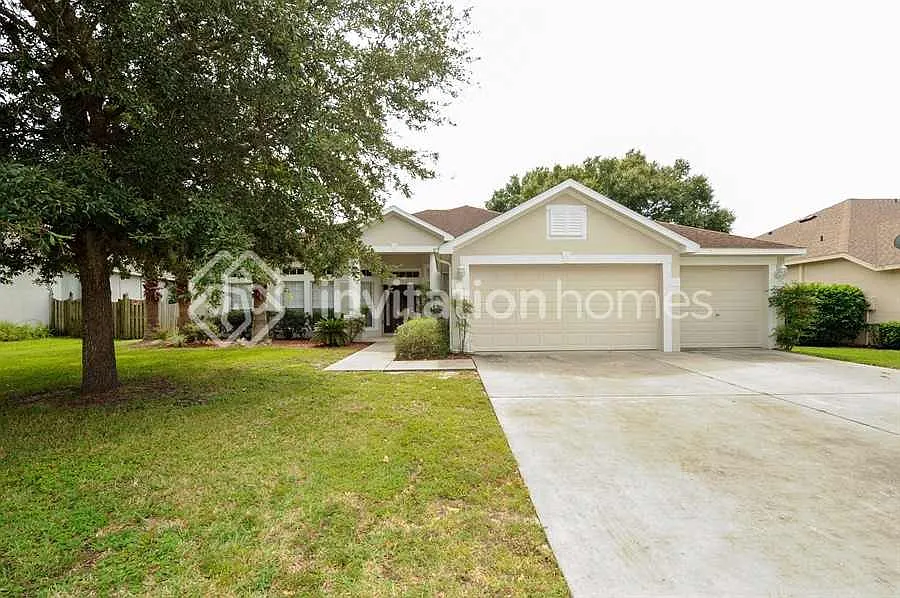 22744 Robins Nest Ct