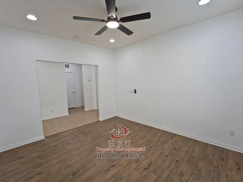 10413 Sirretta Peak Pl