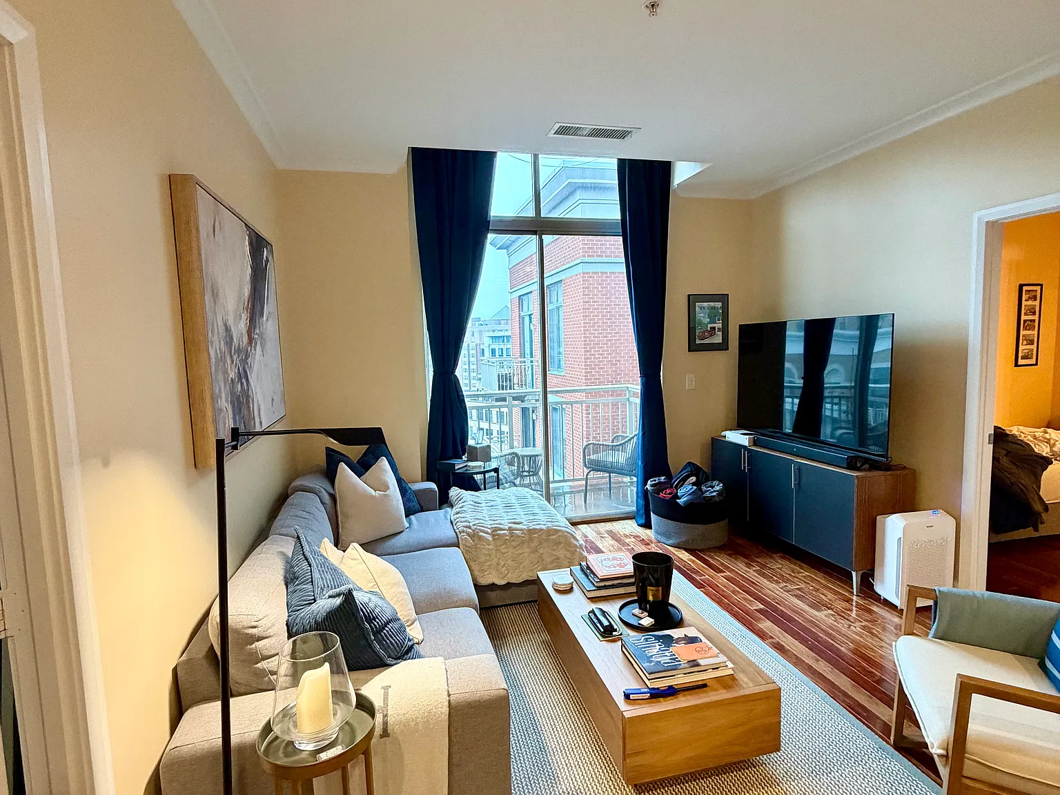 2 bed, 1.5 bath, 850 sqft, $3,290 — Photo 3