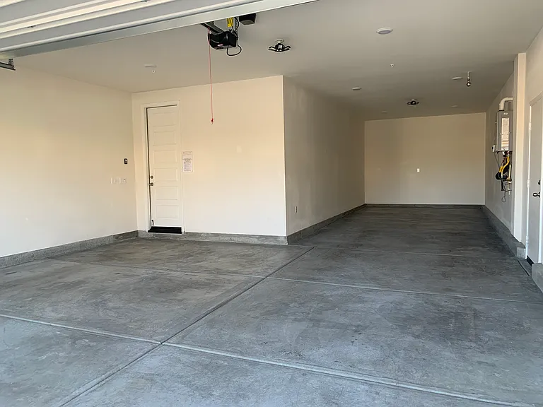 39549 Clare St — Photo 17