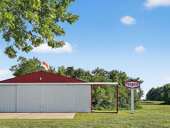 4th image of 6024 Earhart Rd