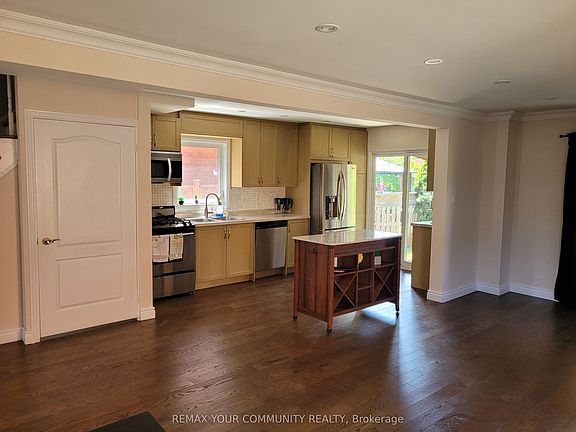 2nd image of 81 Waterfall Rd