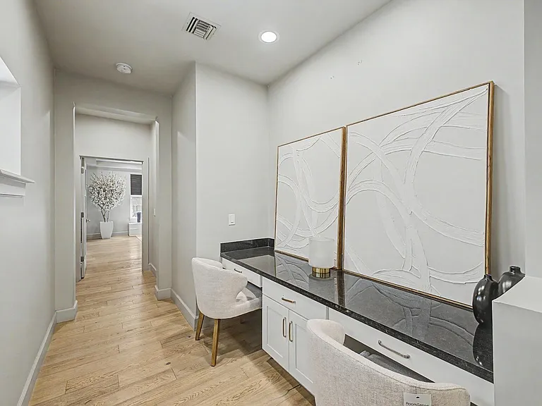 3414 N 44th Pl — Photo 19