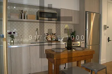 Rented by Loom Group