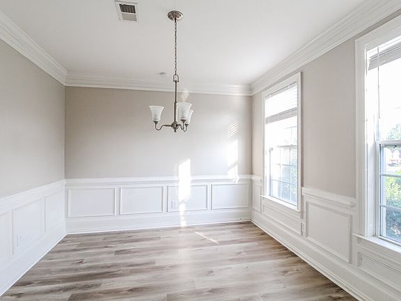 5th image of 277 Grandiflora Dr