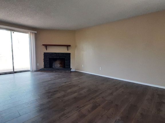 3rd image of 6021 S Mason Ave #3