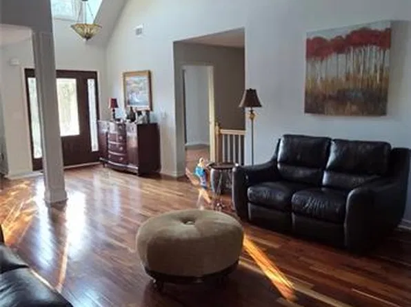 Smith Cir, Dawsonville, GA 30534