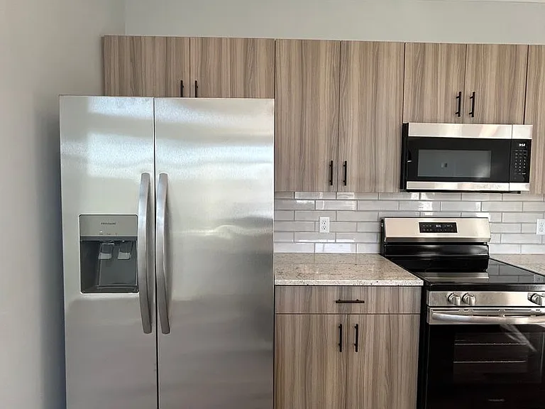 2724 Silver St — Photo 50
