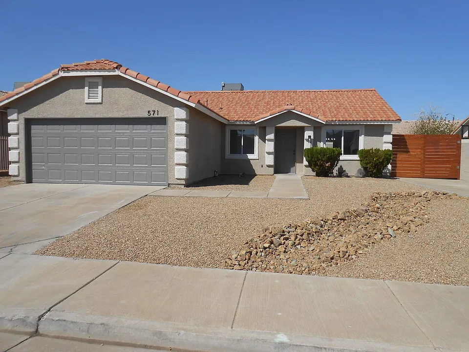 571 Grape Dr