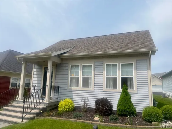 150 Greencastle St, Camillus, NY 13031