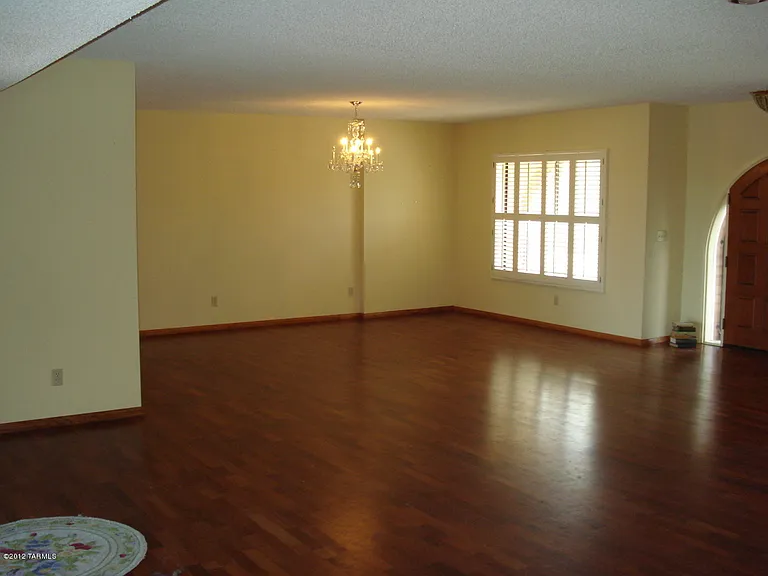 4841 N Paseo Presidio — Photo 4