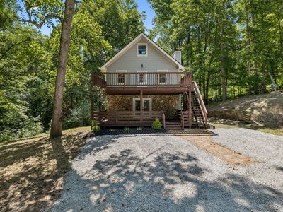 1111 Green Valley Dr, Ashland City, TN, 37015