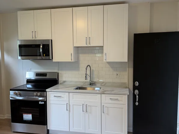 155 Bradford St #1E, Bristol, RI 02809