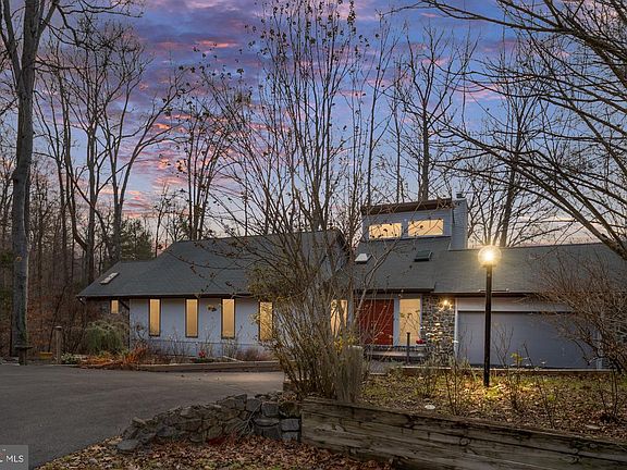 2nd image of 6207 Possum Trot Ct