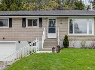 41 Beechwood Dr #1, Peterborough, ON K9J1M2