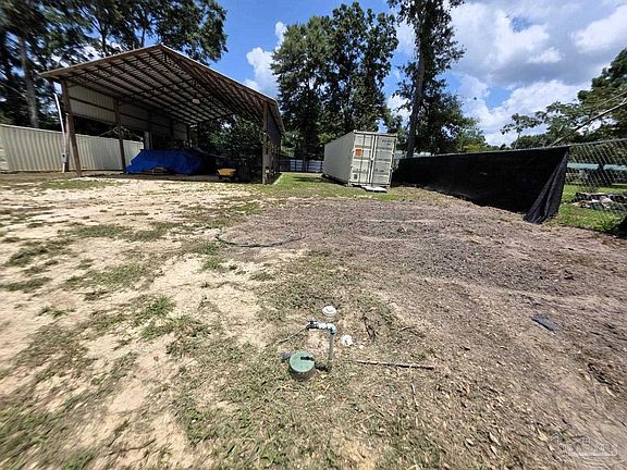 5th image of 8435 Hurricane Rd