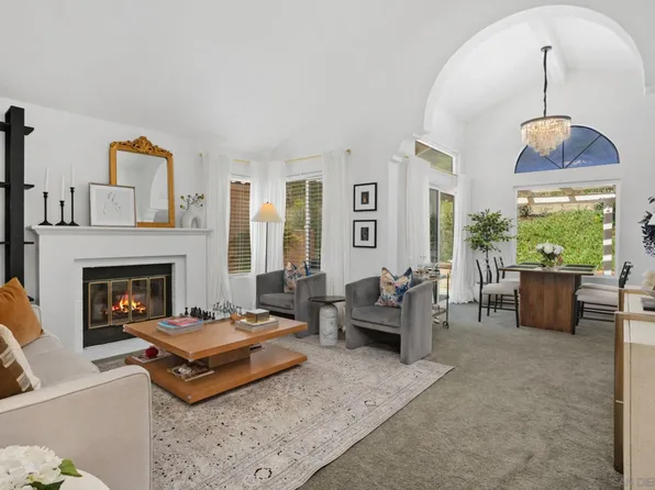 2147 Royal Lytham Gln, Escondido, CA 92026