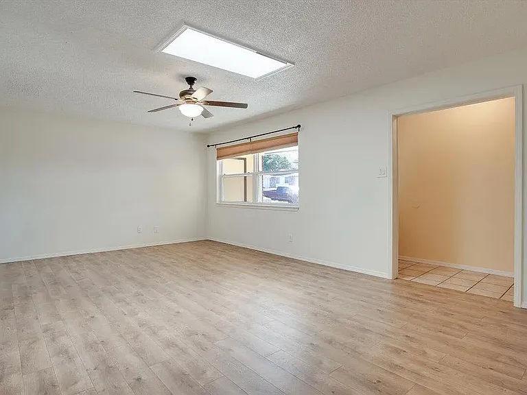 11801 Tracy Ct NE — Photo 8