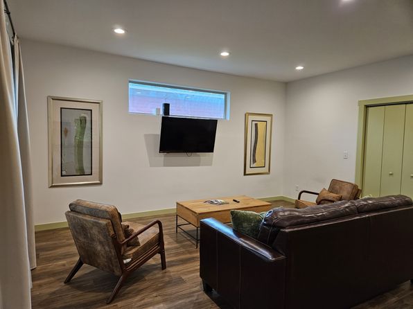 10 Sylvanella Ln