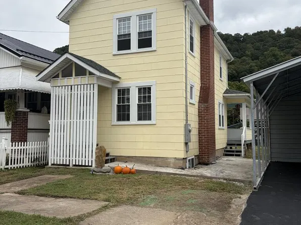 277 Main St, Hinton, WV 25951
