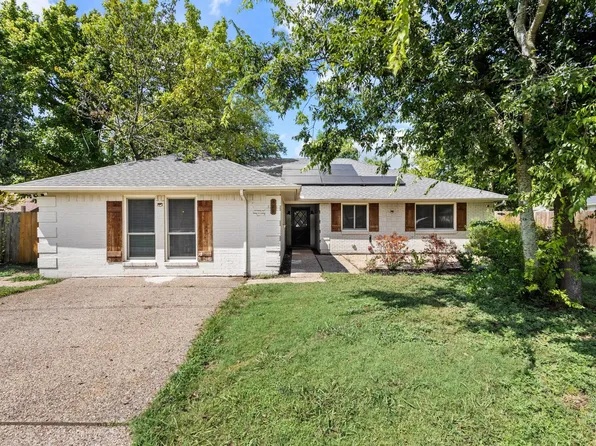 878 N Main Dr, Van Alstyne, TX 75495