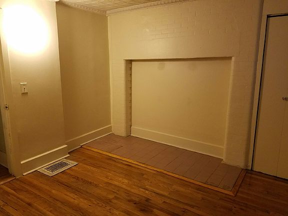 3rd image of 48 4th Ave APT 1B