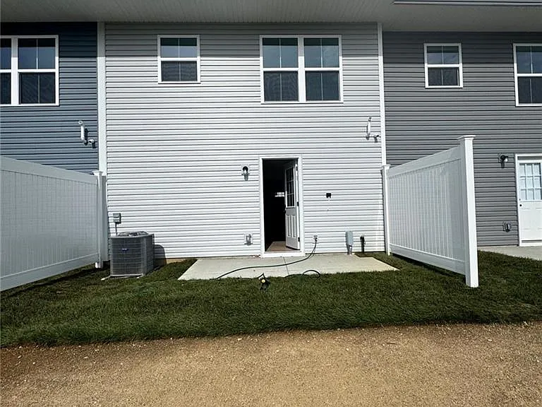 4034 Hemlock Ct — Photo 12