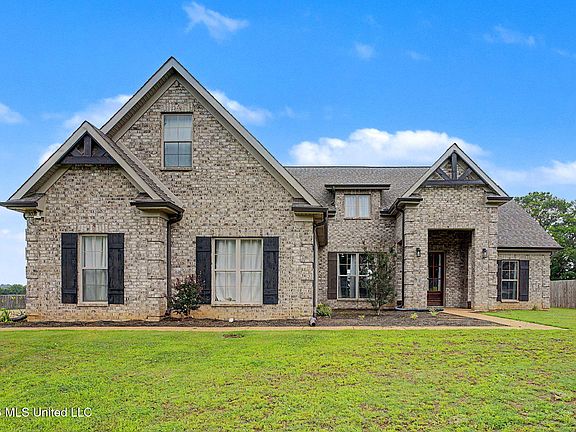 2nd image of 307 Garrison Dr