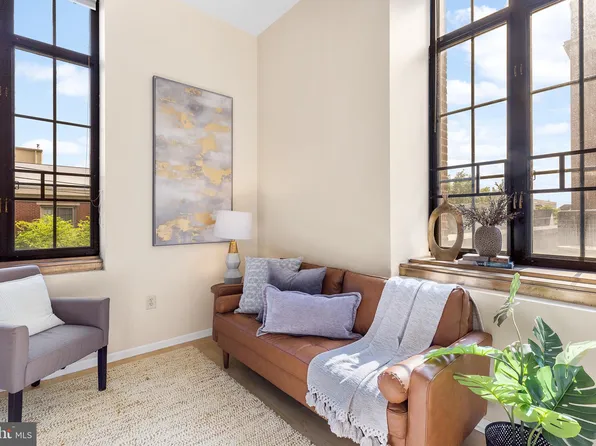 1601 Spring Garden St APT 207, Philadelphia, PA 19130