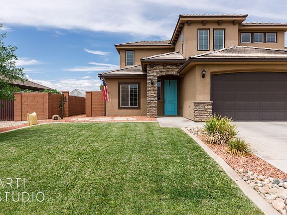 3rd image of 2963 E Carmine Dr