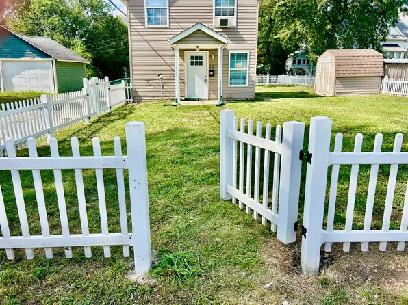 214 E Myrtle Ave, Muncie, IN 47305